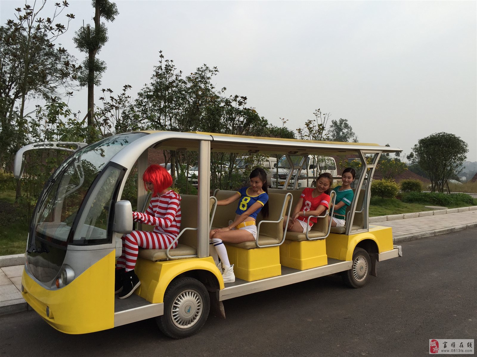 交警版小苹果烟台版(小苹果交通安全有关改编歌曲)-第4张图片-QuickQ官网 交警版小苹果烟台版(小苹果交通安全有关改编歌曲)-第4张图片-QuickQ官网