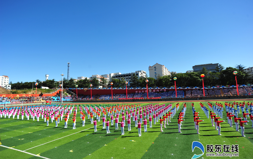交警版小苹果烟台版(小苹果交通安全有关改编歌曲)